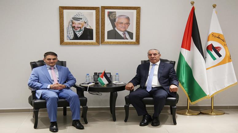 نائب رئيس دولة فلسطين، نائب رئيس اللجنة التنفيذية لمنظمة التحرير حسين الشيخ، يستقبل سفير جمهورية قبرص لدى فلسطين ديميتريس آسوس