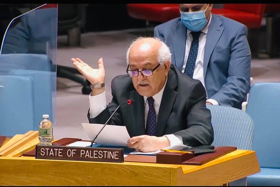 المندوب الدائم لدولة فلسطين لدى الأمم المتحدة السفير رياض منصور (صورة أرشيفية)