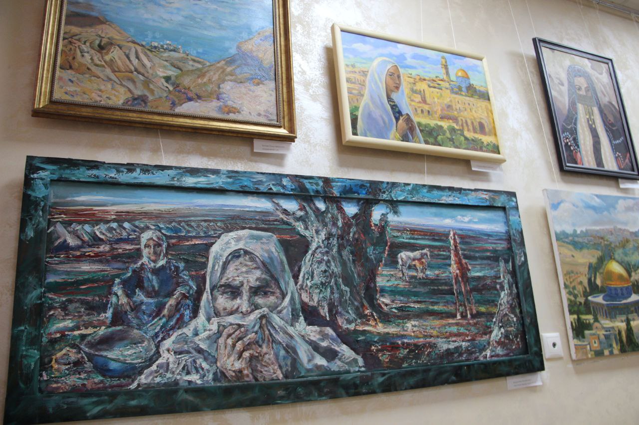 جانب من المعرض